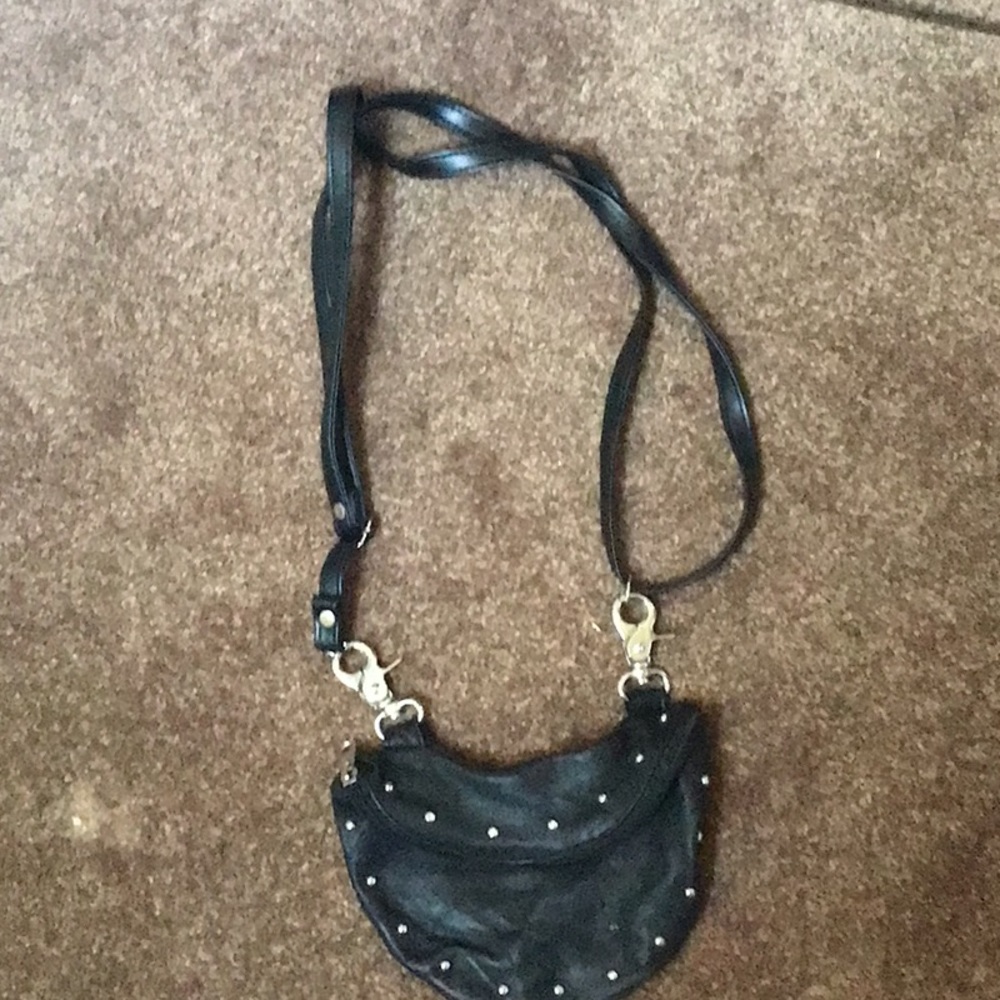 Ladies leather satchel, great for rides on a motorcycle